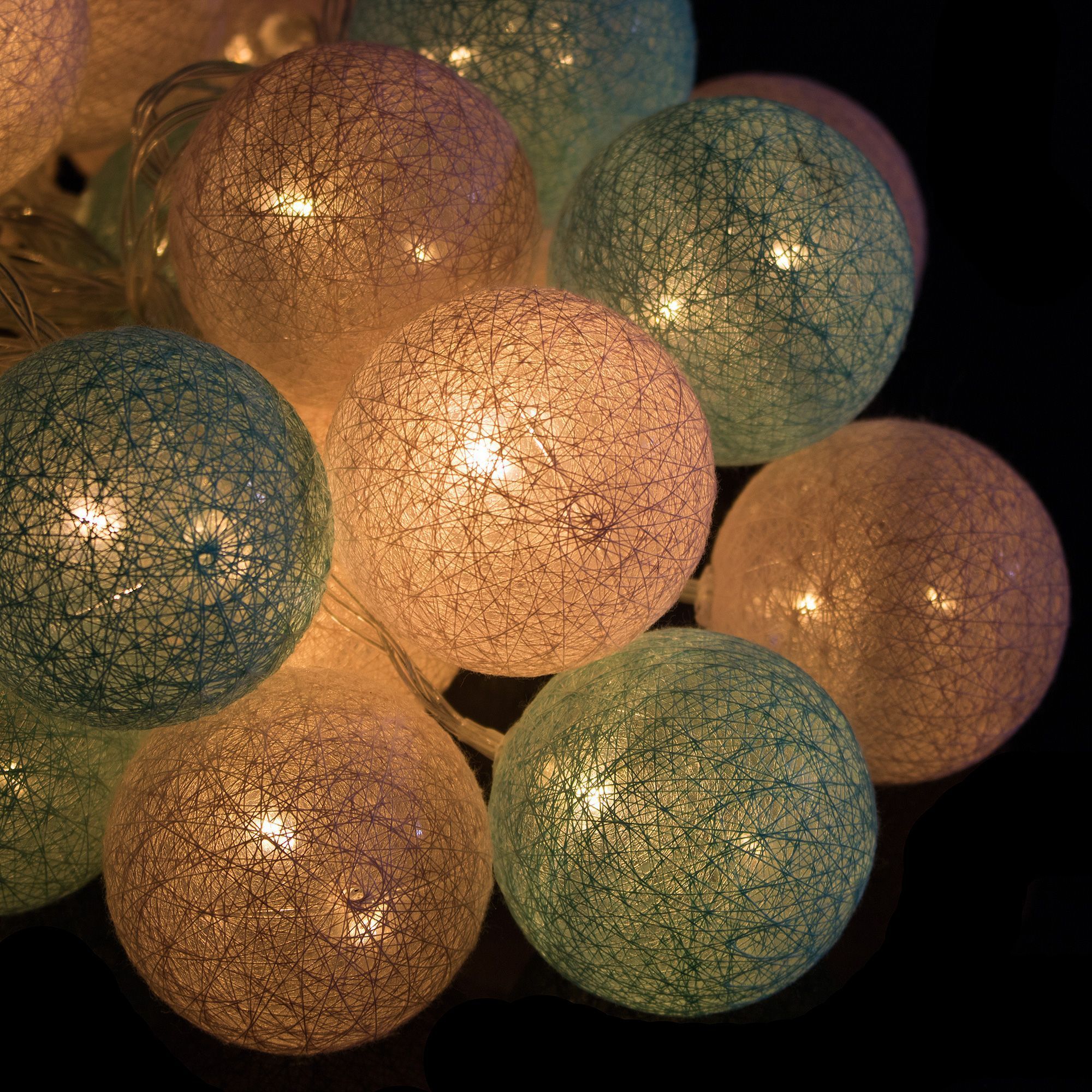 Гірлянда на батарейках Springos Cotton Balls 6 м 30 LED CL0059 Warm White