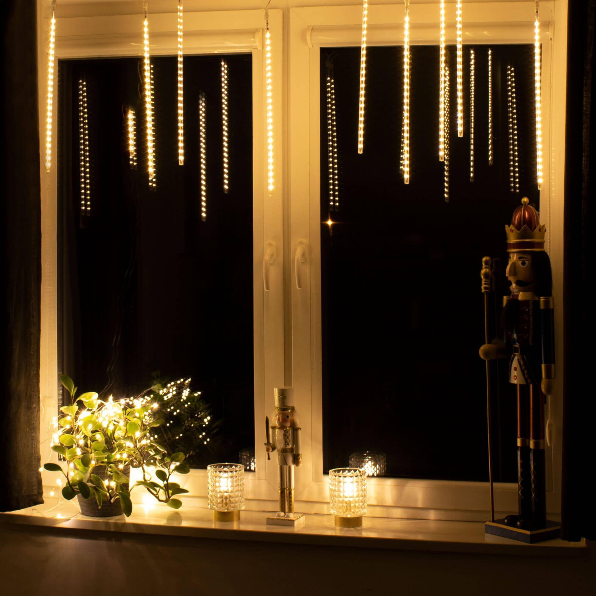 Гірлянда метеоритний дощ Springos 3 м 144 LED CL1214 Warm White